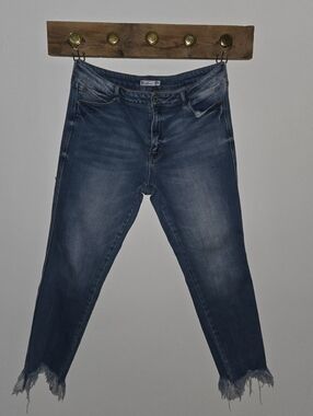 Kancan Dark Blue Cropped Frayed-Hem Jeans